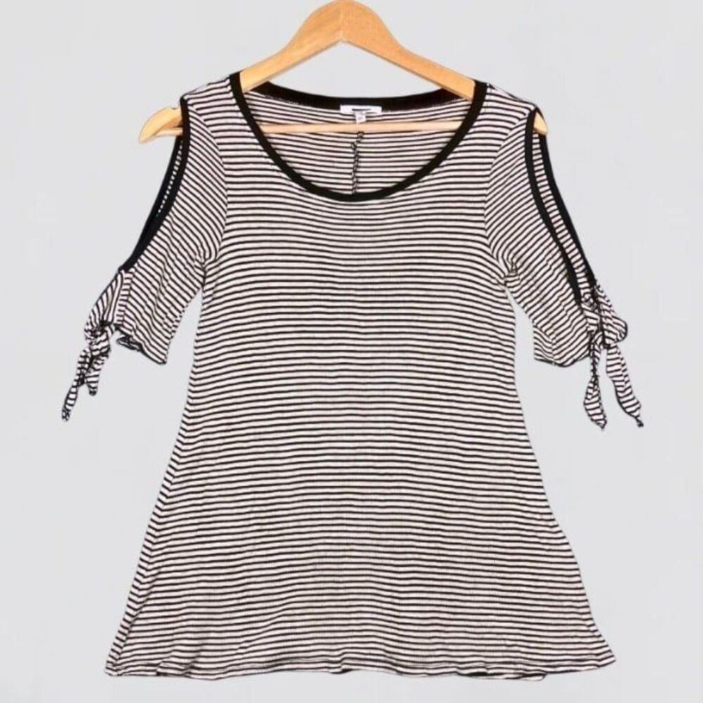 Maurices Women Stripe Top Cold Shoulder Tie Sleeve Scoop Neck Medium